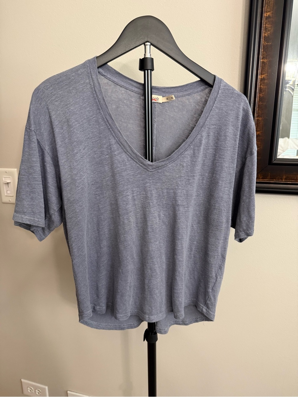 Faherty Heather Slate V-Neck Short Sleeve Tee